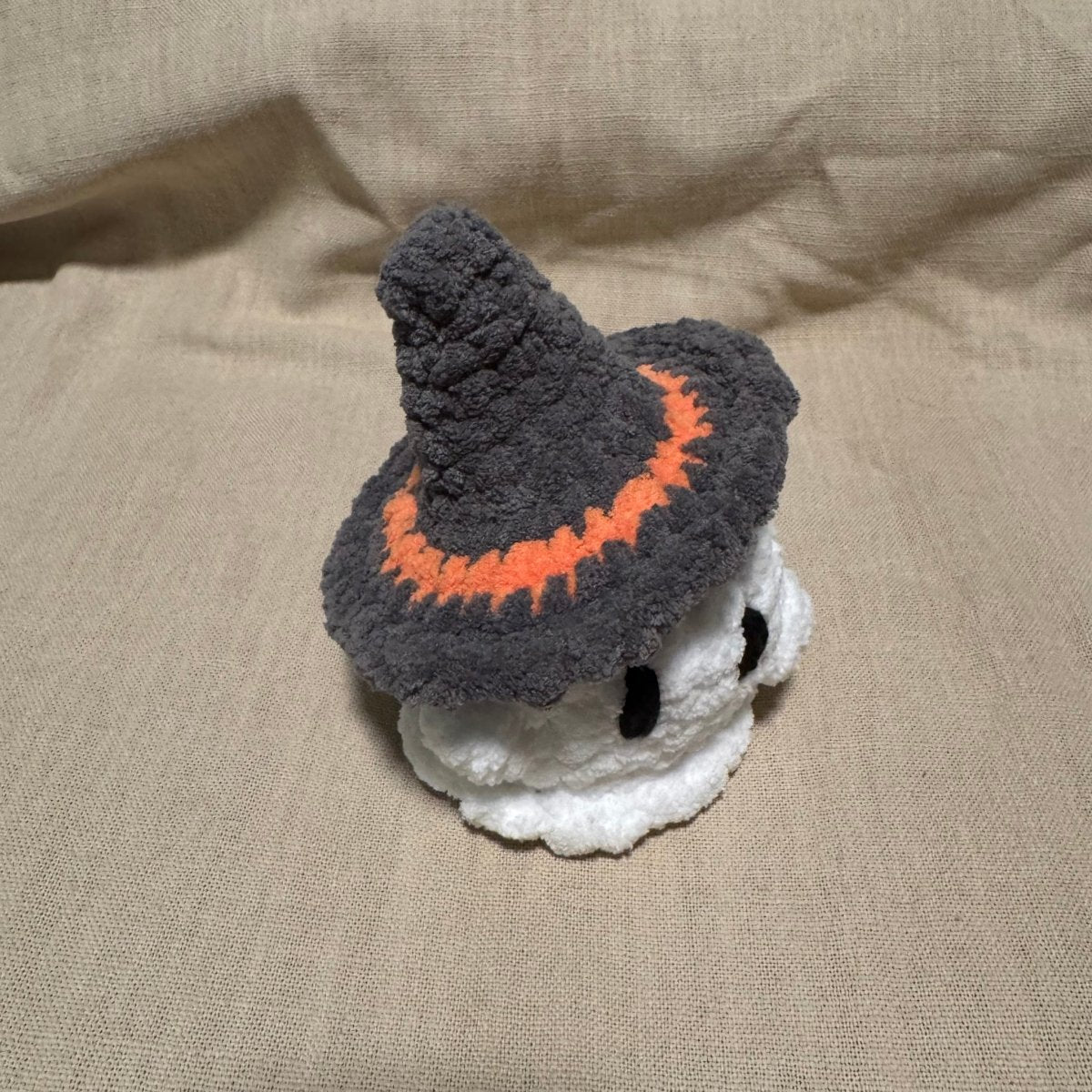 Ghost with Hat - Happily Handmade by Ashley